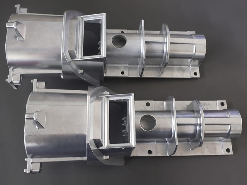 Wie man Grate von CNC-Aluminiumteilen ohne Kantenschäden entfernt